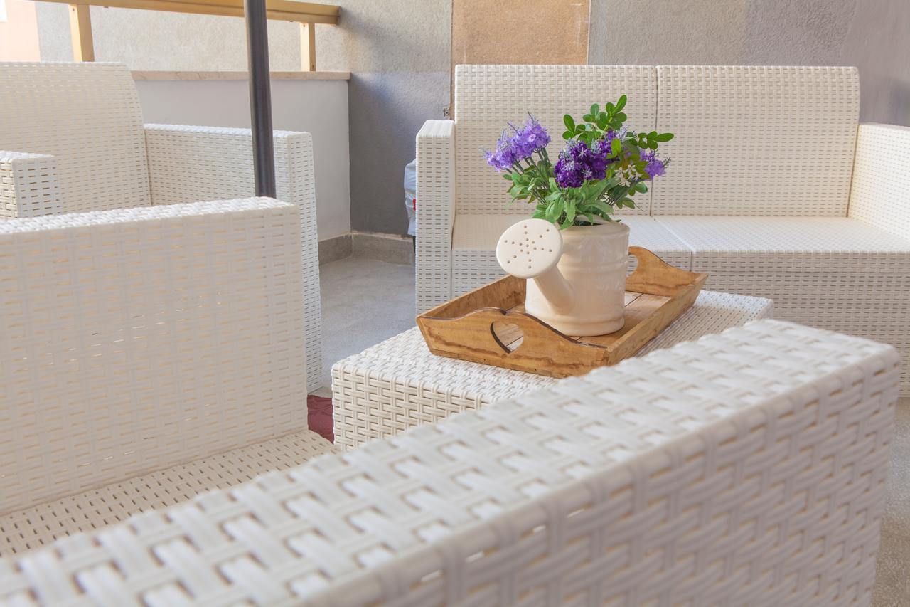 Mamaro Bed & Breakfast *